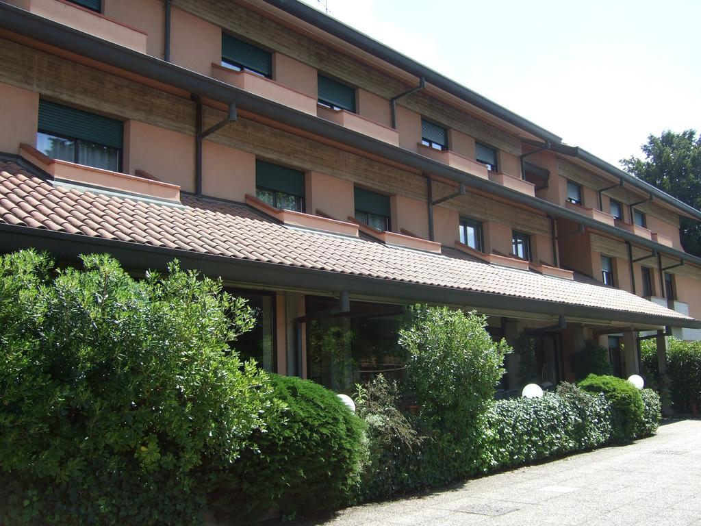 Hotel Canturio Buitenkant foto