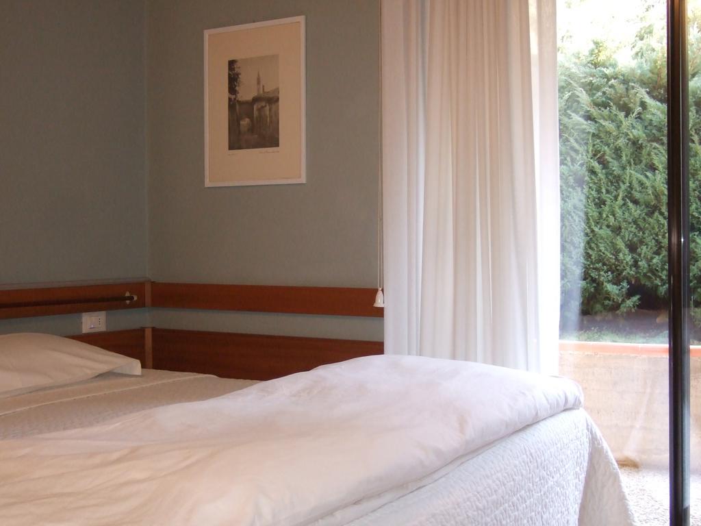 Hotel Canturio Buitenkant foto