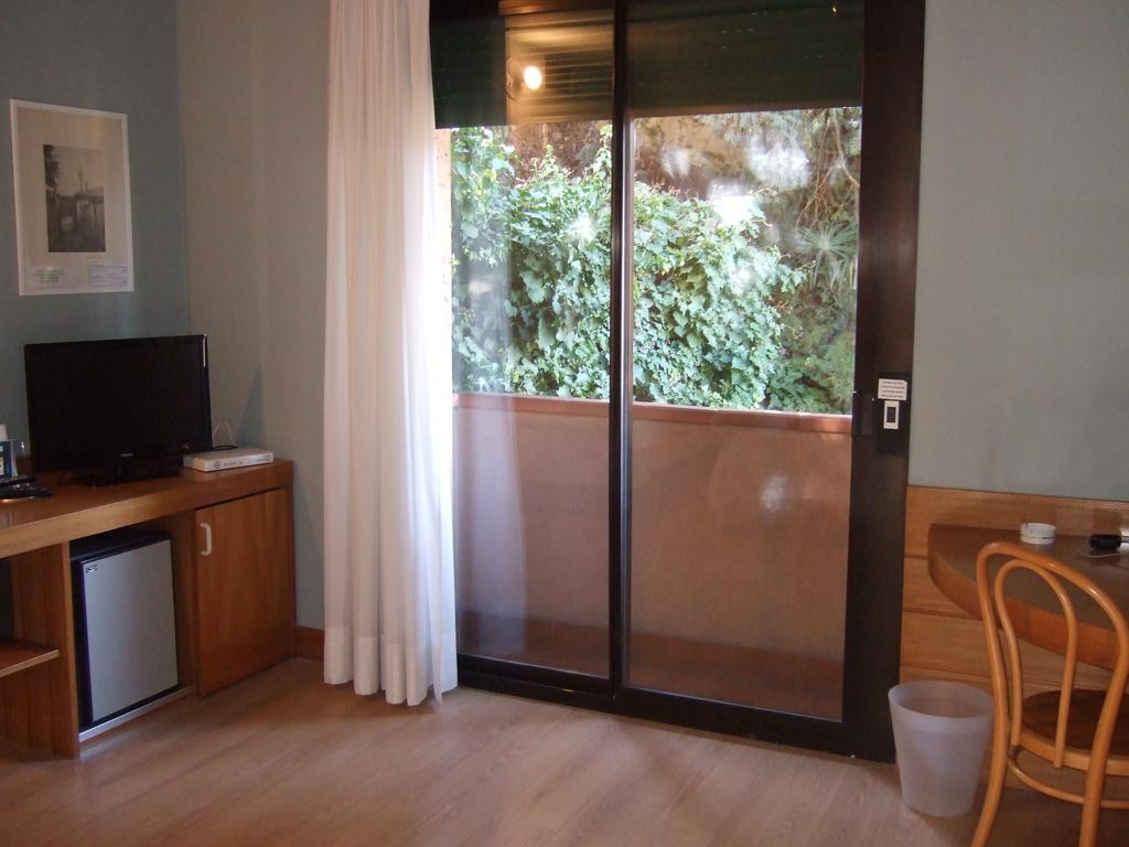 Hotel Canturio Buitenkant foto